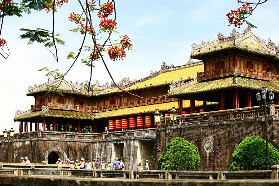 Kiến trúc cổ bằng gỗ trong kinh thành Huế
