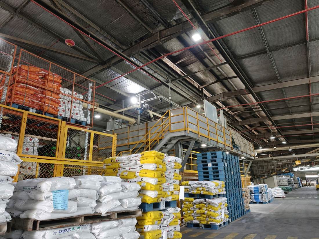 Kho nguyên liệu, thành phẩm trần cao tại nhà máy Cargill Việt Nam